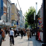 In Gelsenkirchen leben ohnehin schon seit Jahrzehnten viele Ausländer, die Freunde sind.